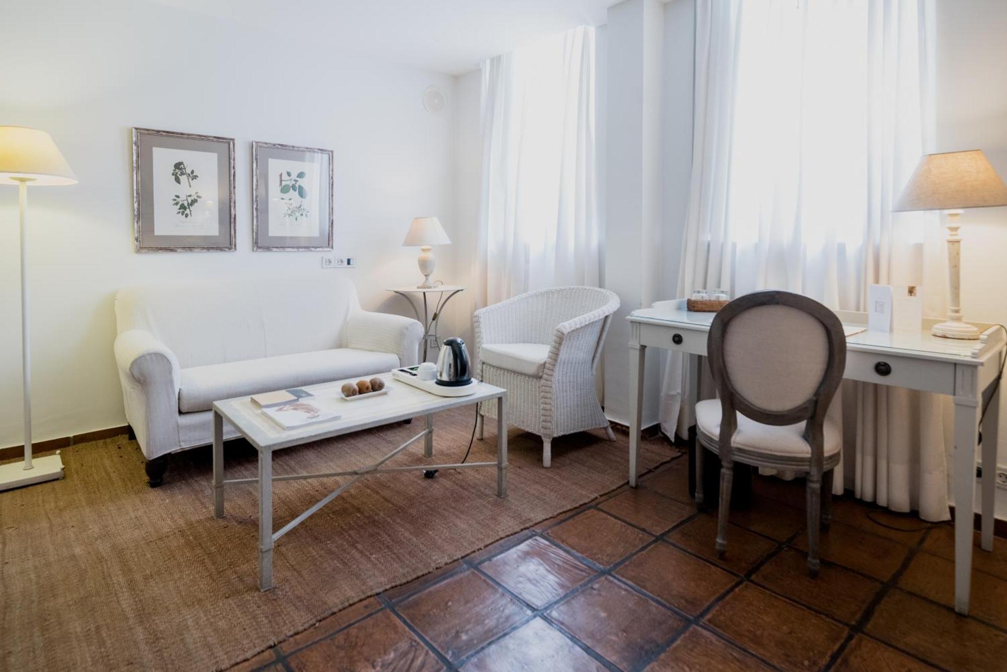 Premium Twin Room